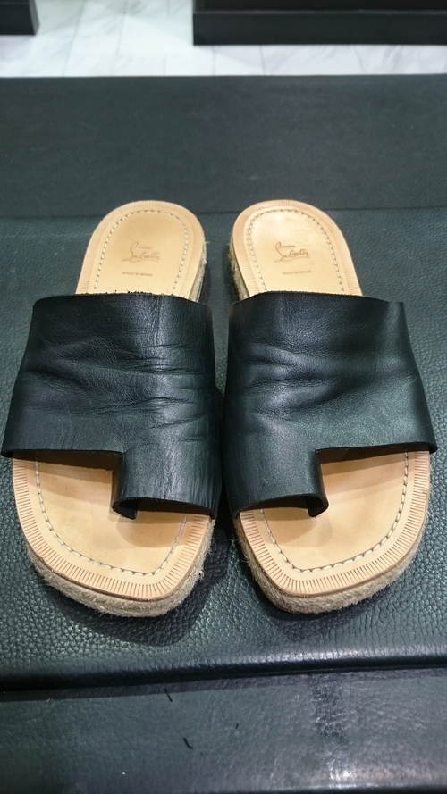 Resh Men S Shoe Repair Jr大阪三越伊勢丹 クリスチャン ルブタン メンズサンダルにハーフラバー補強とレザーヒール交換