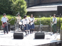 息子のバンドです♪
