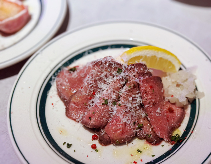 飲食店ヒットメーカーは26歳女性！Z世代女子の“好き”が詰まった隠れ家的飲食店 「end roll(エンドロール)」